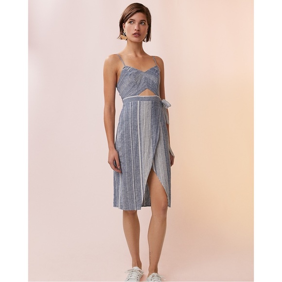 EXPRESS Striped Cut-Out Linen-Blend Midi Dress